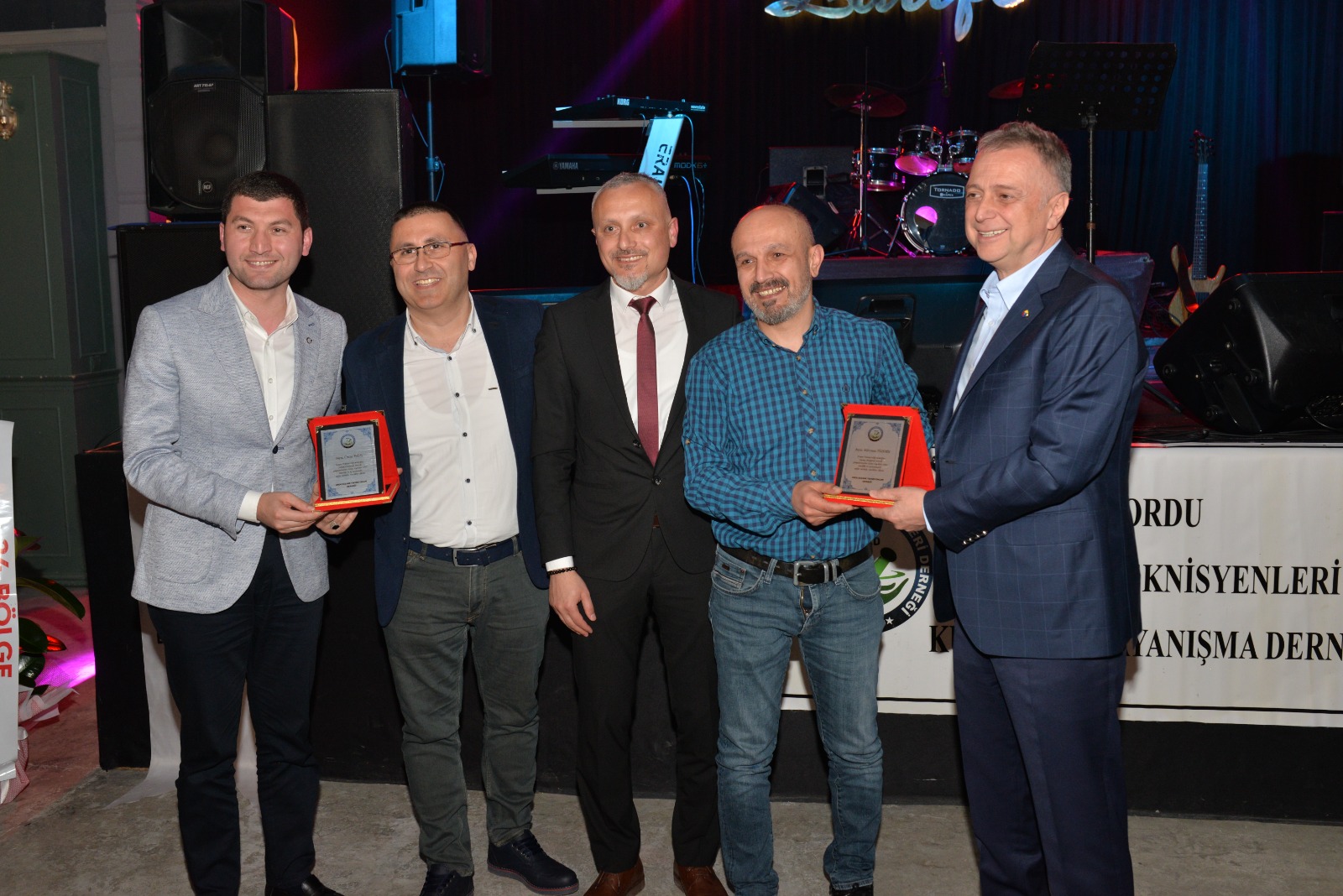 ECZANE TEKNİSYENLERİ GÜNÜ MÜNASEBETİYLE DÜZENLENEN 2. GALA GECEMİZ