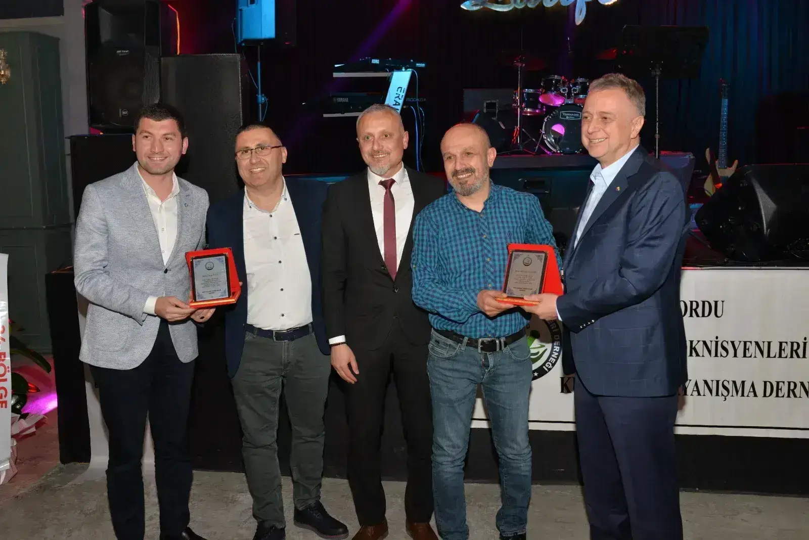 ECZANE TEKNİSYENLERİ GÜNÜ MÜNASEBETİYLE DÜZENLENEN 2. GALA GECEMİZ